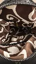 Interior de mochila con forro chocolate.webp