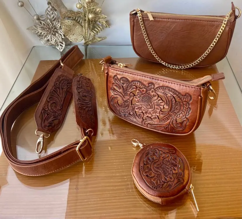 Crossbody Triana Cincelado a mano Shedron