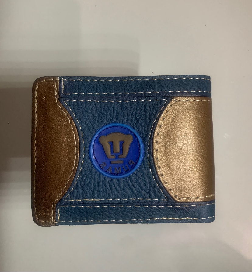 Billetera Conmemorativa pumas Liso Azul marino